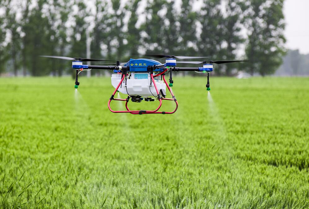 植保无人机是适合我国农业实际情况的植保工具