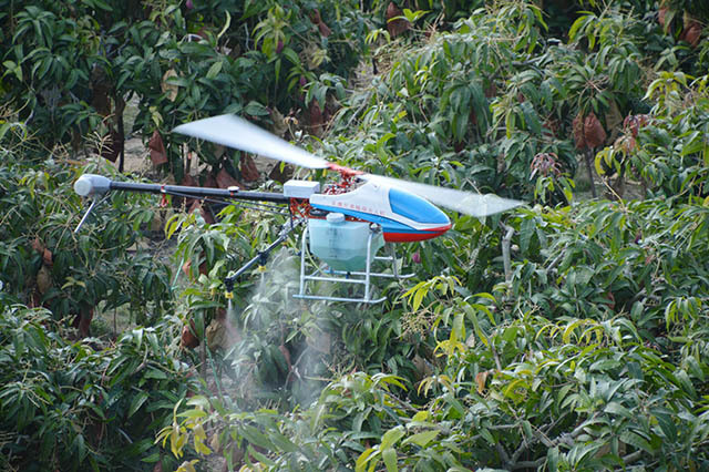 使用无人机进行飞防作业应提前配好药，有利于提高植保无人机作业效率。