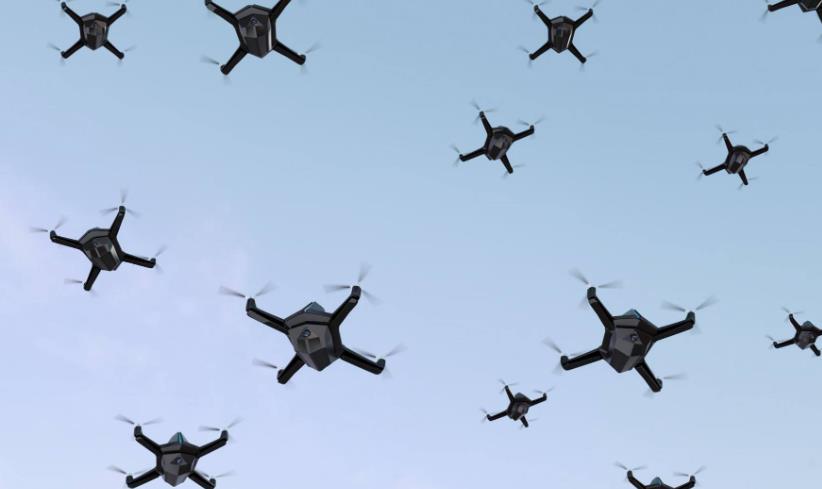 在反无人机“蜂群”作战中期阶段，可通过综合运用反无人机防空武器系统