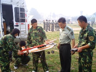 2013年南京无人机培训学校无人机飞控师双证定向就业特色专业招生简介（4）
