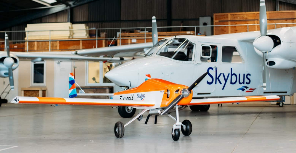 英国在锡利群岛开展商业货运无人机服务