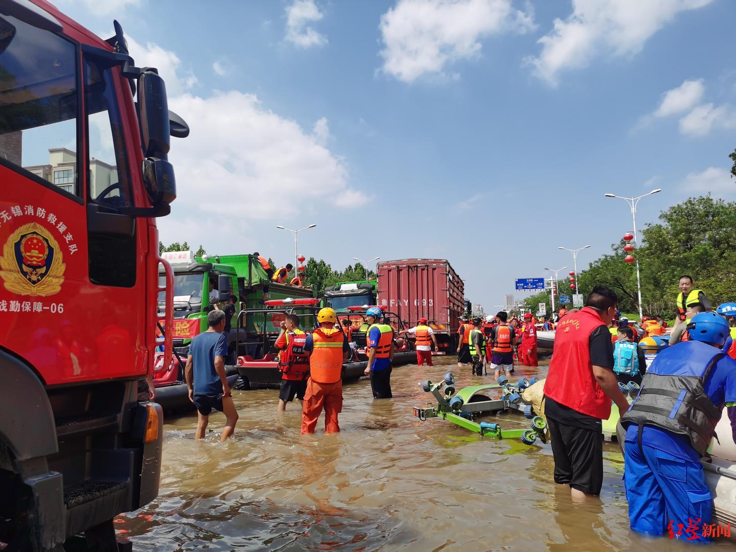 红星深度｜撤离卫辉：被洪水围困的7天，水上“孤城”的接力救援