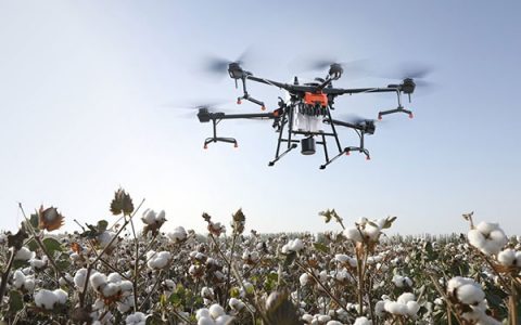 2022年无人机打农药多少钱一台(植保无人机价格)