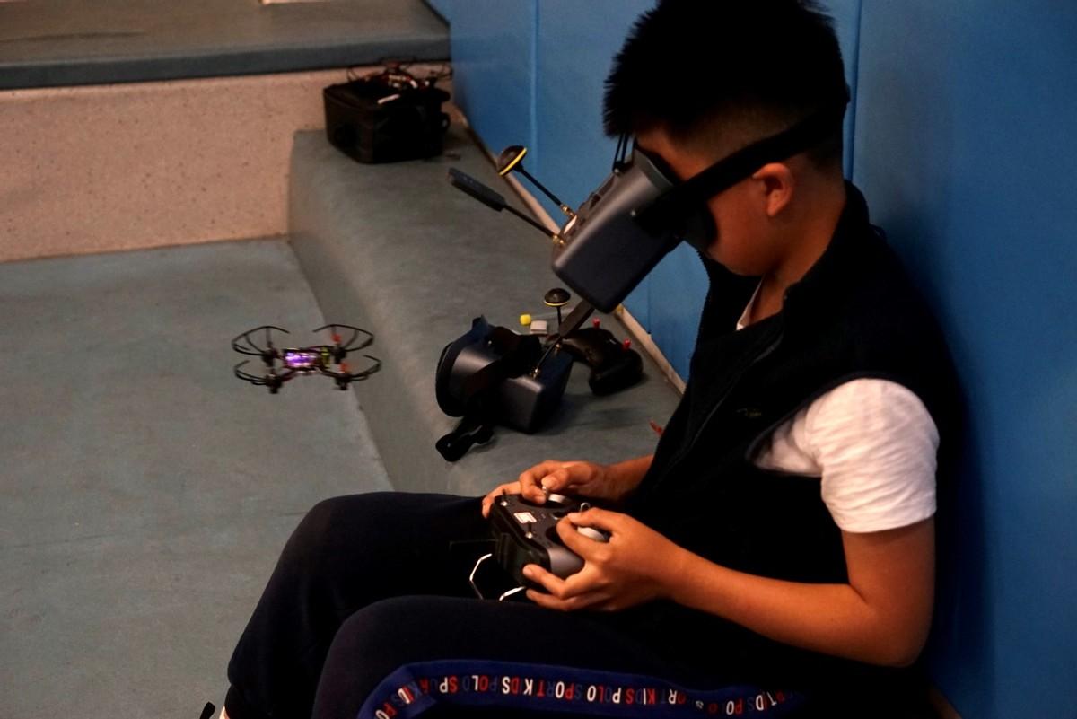 云南昆明无人机运动，昆明青少年无人机竞速